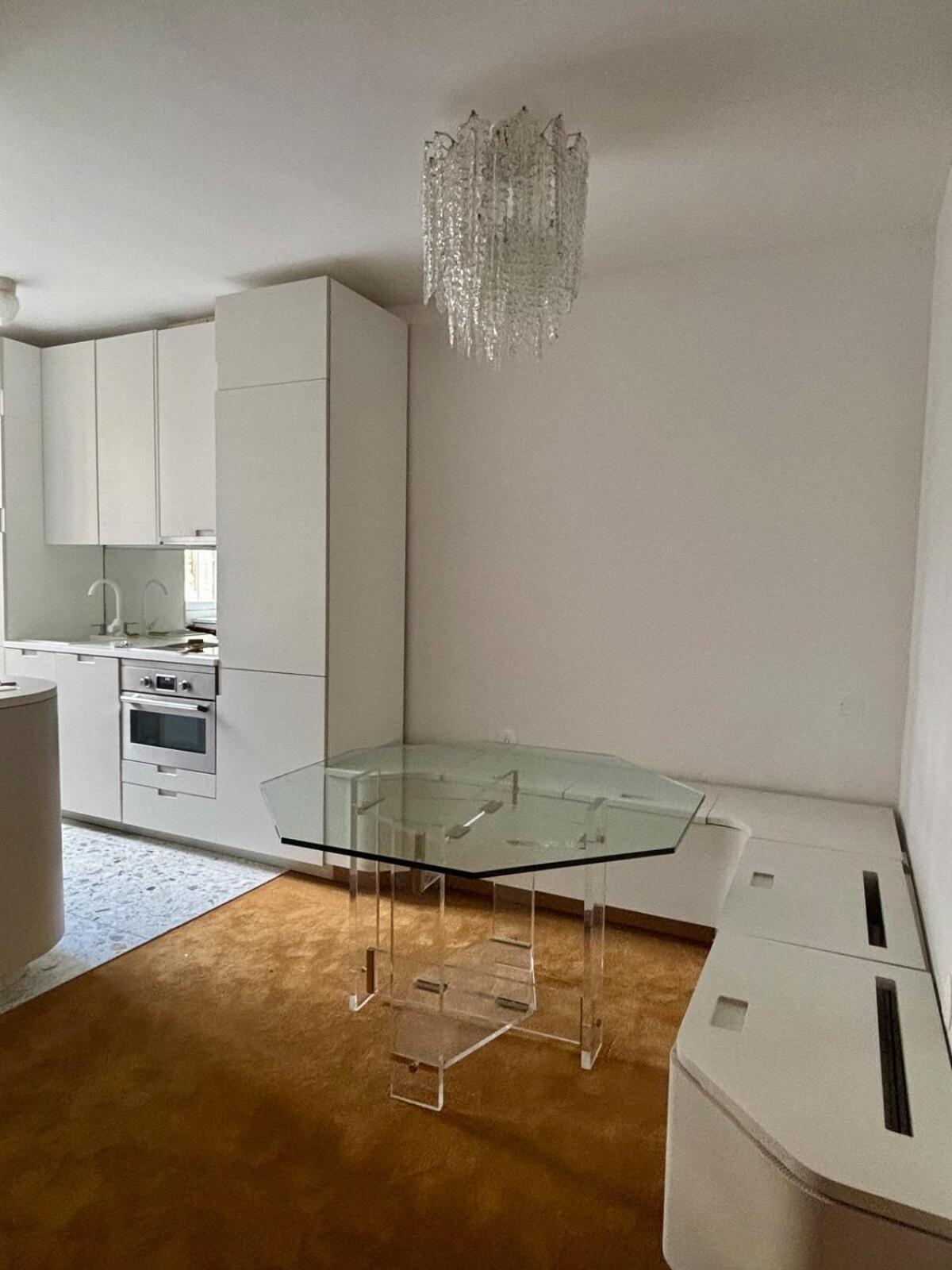Classic Parisian Charm Meets 70s Design - 2br
